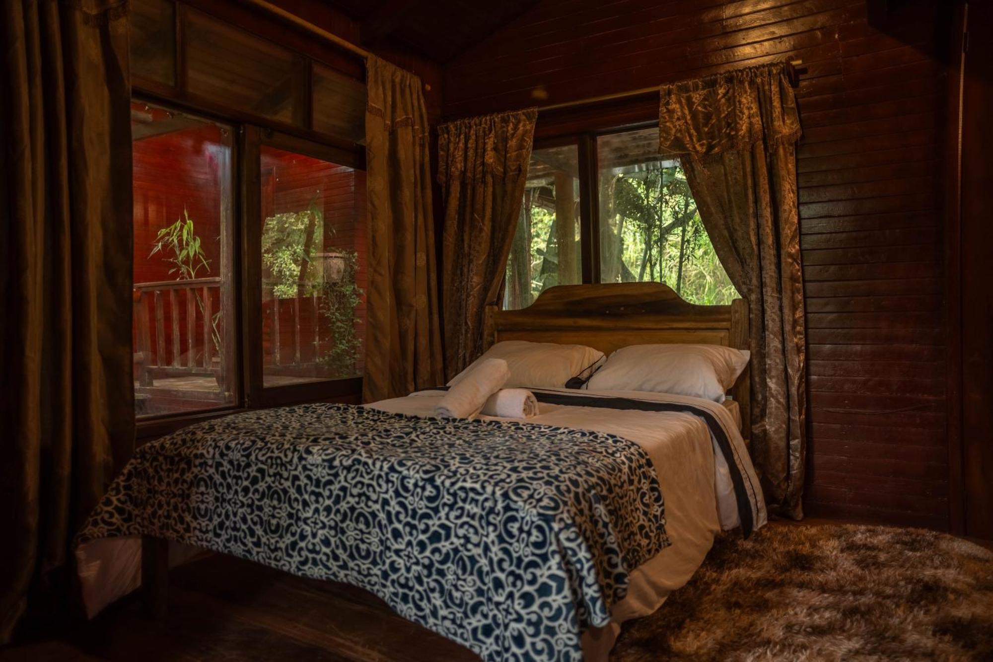 River Song'S Hotel Mindo Zewnętrze zdjęcie